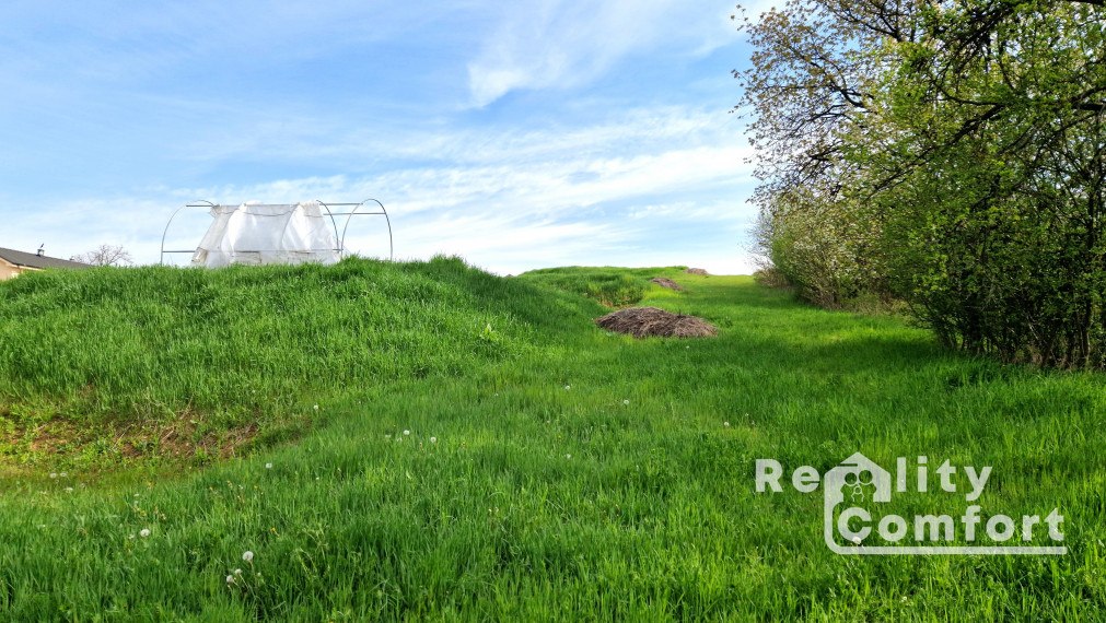 Rodinný dom s veľkým slnečným pozemkom