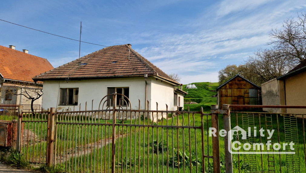 Rodinný dom s veľkým slnečným pozemkom