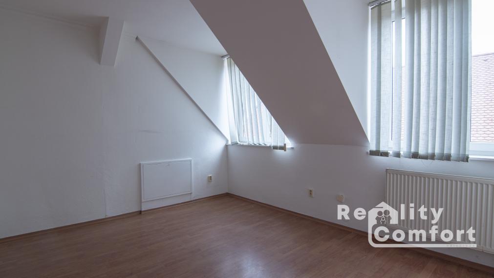 Kancelária v centre mesta Prievidza