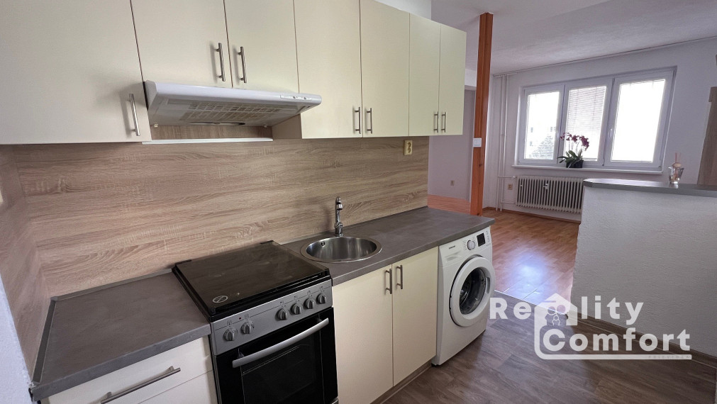 3-izbový čiastočne zariadený byt na Starom sídlisku