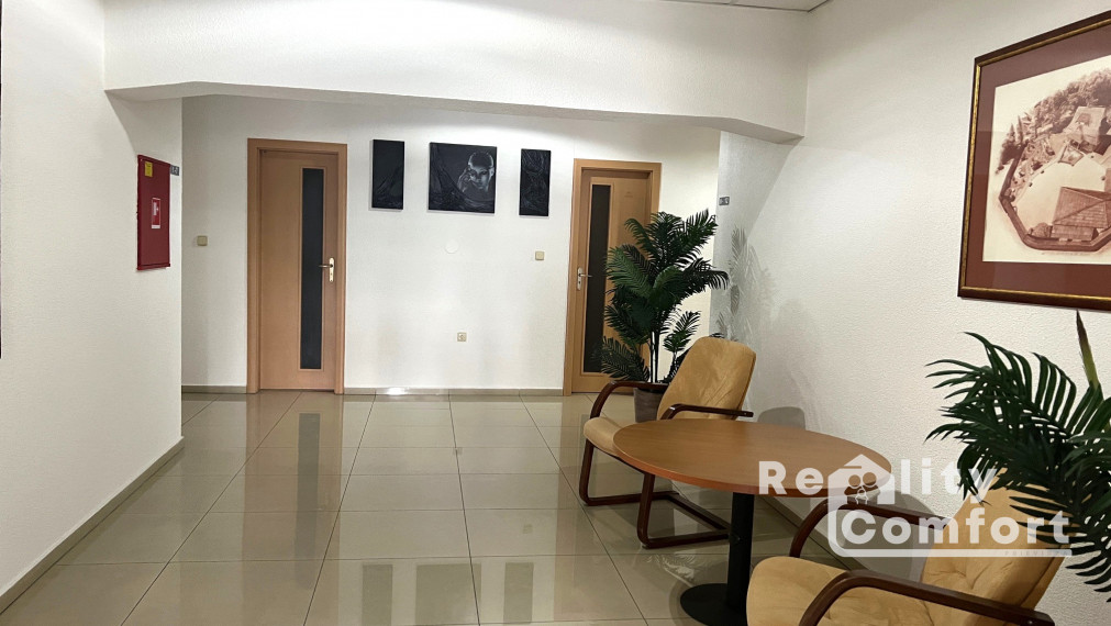 Moderná kancelária s veľkorysou výmerou 88 m²