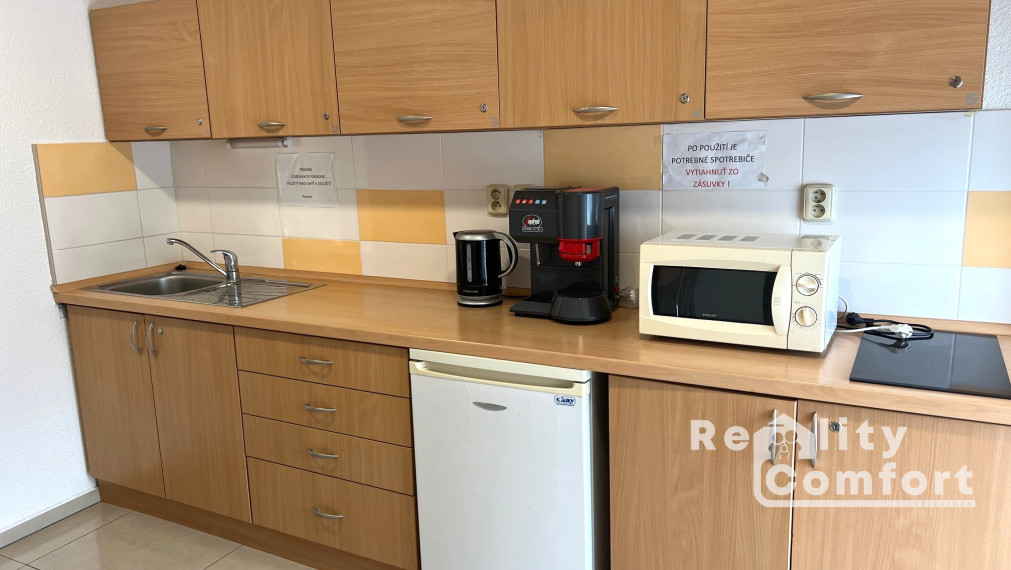 Moderná kancelária s veľkorysou výmerou 88 m²