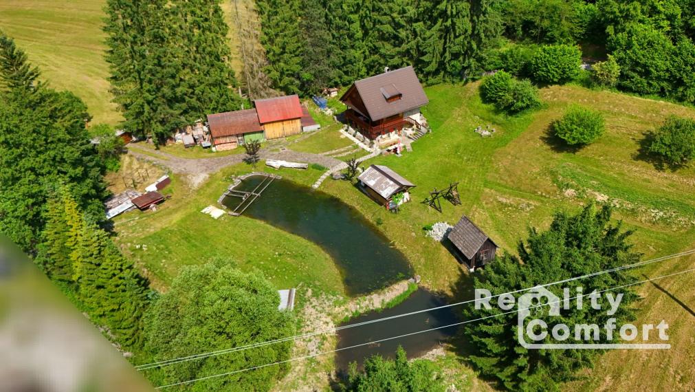 Chata s vlastným jazerom v srdci prírody
