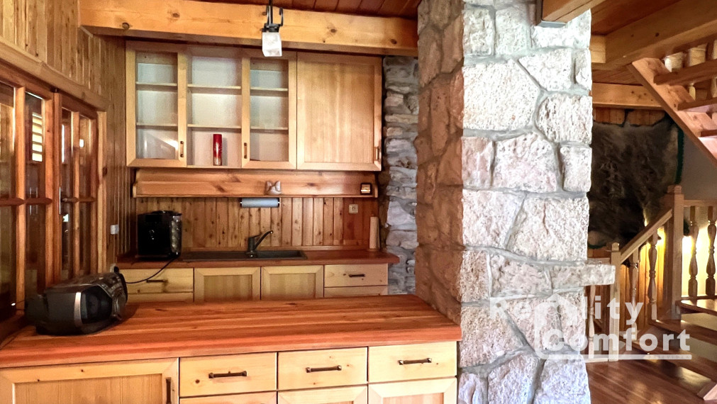 Chata s vlastným jazerom v srdci prírody