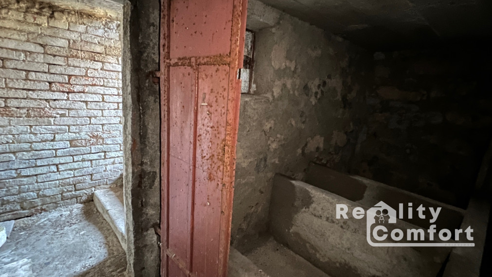 Rodinný dom na kompletnú rekonštrukciu