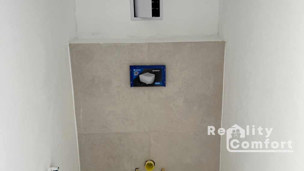 REZIDENCIA BOJNICE - priestranný 2-i. byt s balkónom