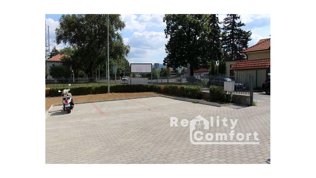 Prenájom dvojpriestoru s príslušenstvom v centre mesta