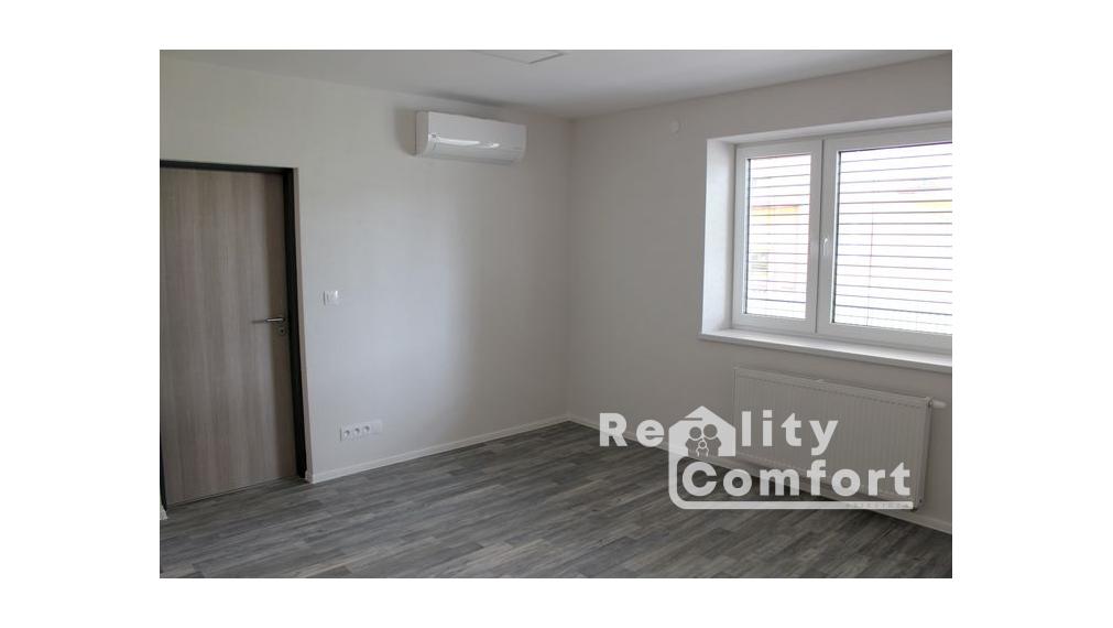 Prenájom dvojpriestoru s príslušenstvom v centre mesta