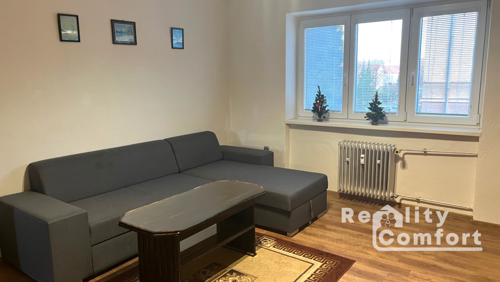 Slnečný 2-izbový byt s balkónom na Starom sídlisku