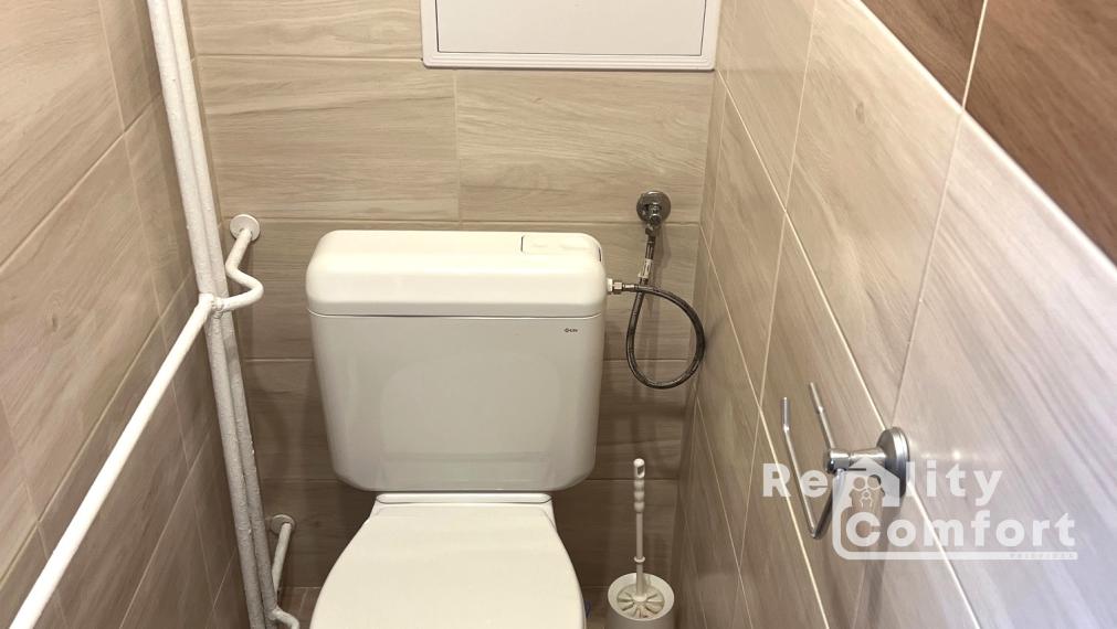 Slnečný 2-izbový byt s balkónom na Starom sídlisku