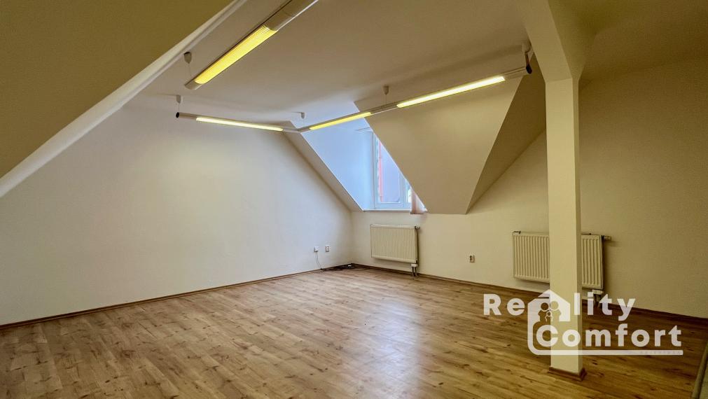 Kancelária v centre mesta Prievidza