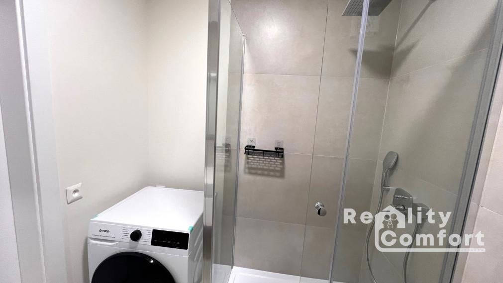 Moderný 2-izb. byt s úchvatným výhľadom a 2 parkovacími miestami