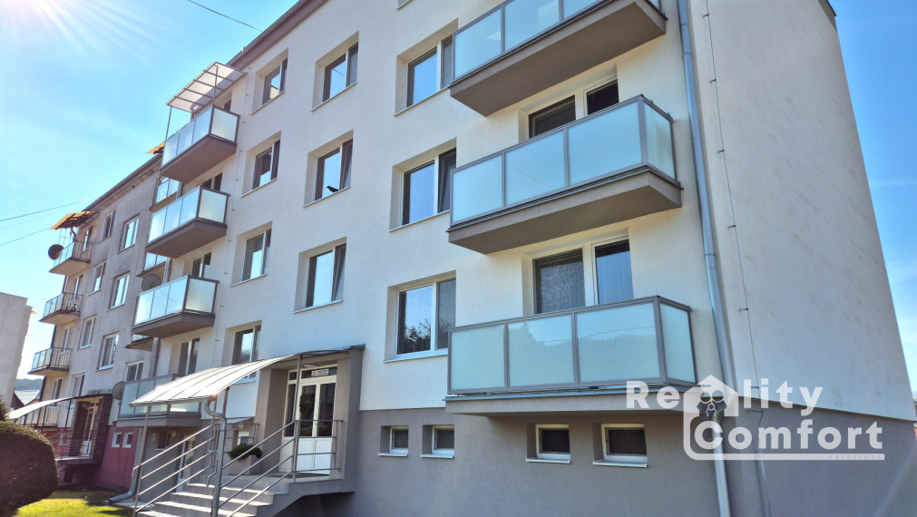 Kompletne zariadená garsónka s balkónom