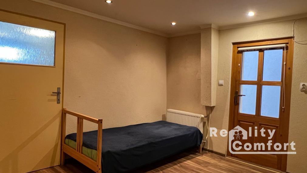 1-izb. byt v rodinnom dome