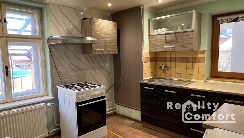 1-izb. byt v rodinnom dome