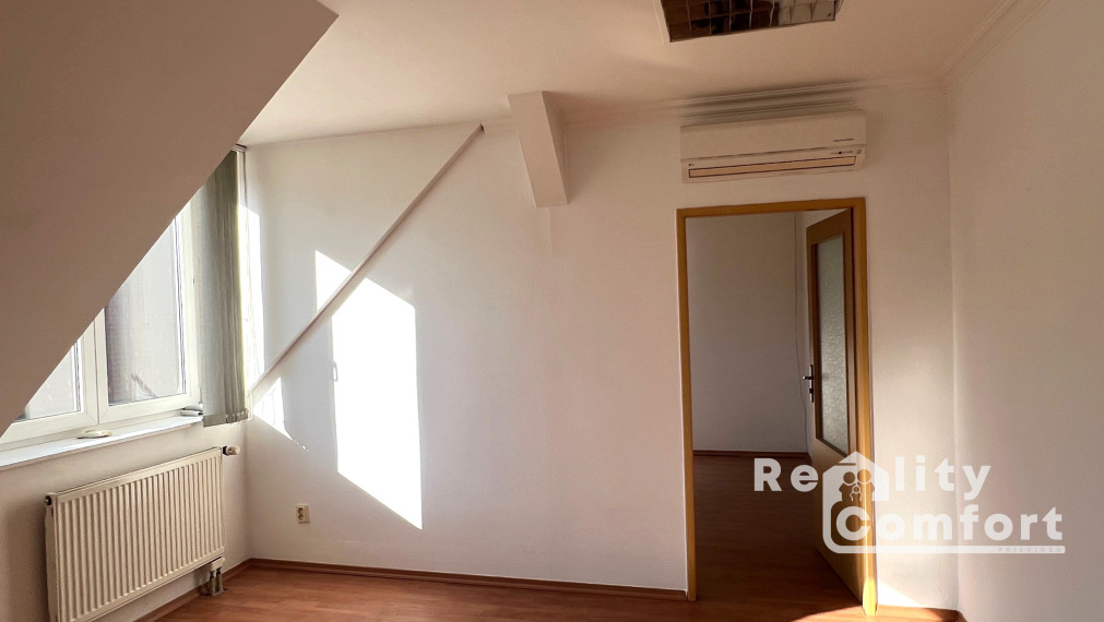 Dvojkancelária v centre Prievidze