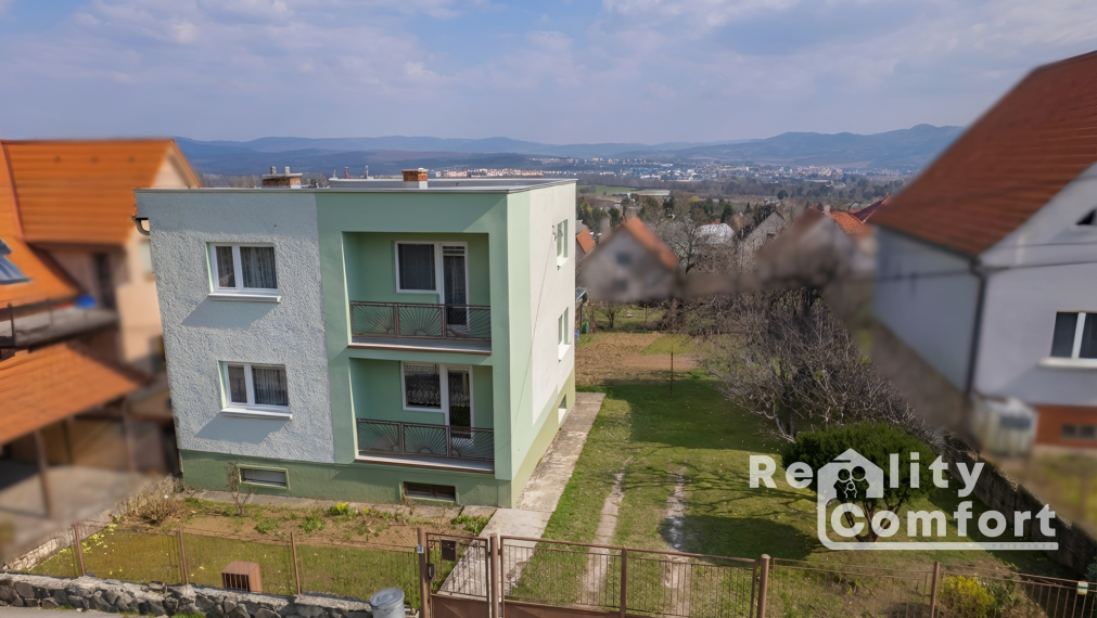 RODINNÝ DOM S OBROVSKÝM POTENCIÁLOM