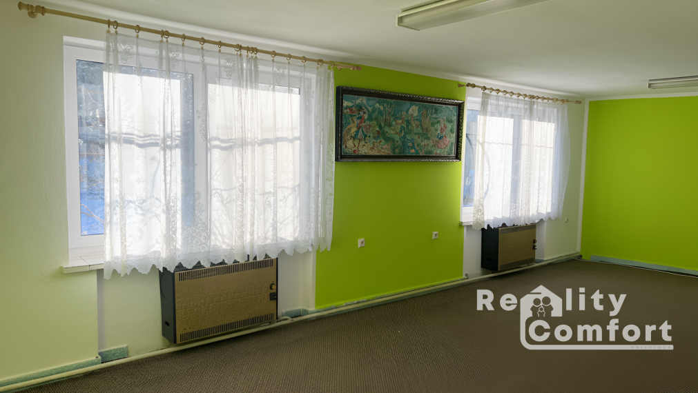 Priestranný dom s garážou a veľkou záhradou