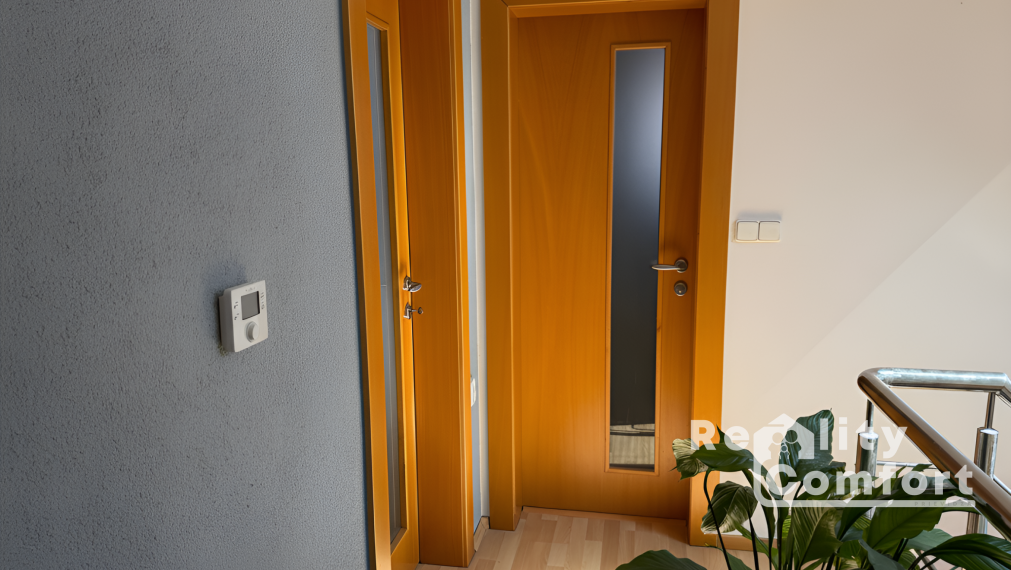 ŠTÝLOVÝ DOM S KRÁSNOU ZÁHRADOU