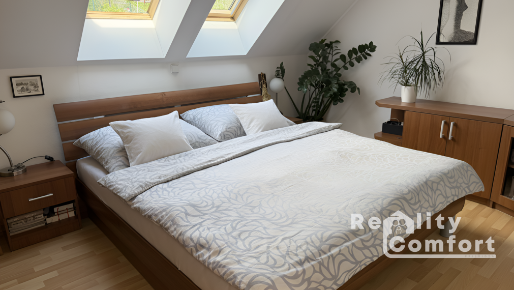 ŠTÝLOVÝ DOM S KRÁSNOU ZÁHRADOU