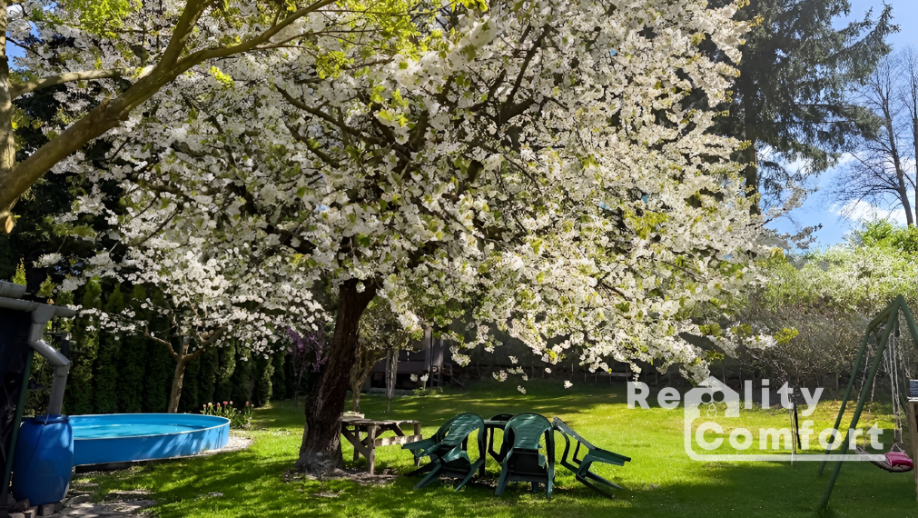BYT SO VŠETKÝMI VÝHODAMI RODINNÉHO DOMU