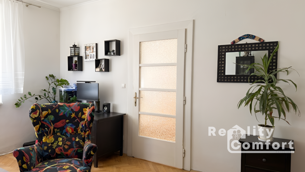 BYT SO VŠETKÝMI VÝHODAMI RODINNÉHO DOMU