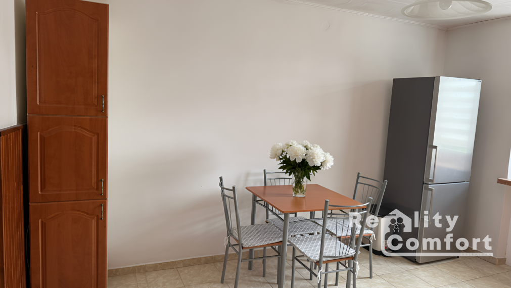 Svetlý 2-izbový byt s balkónom