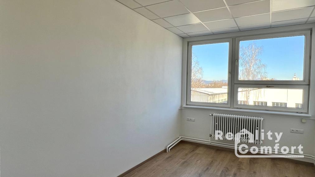 Výhodný prenájom kancelárie neďaleko centra Prievidze