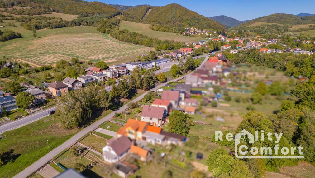 Rodinný dom na krásnom rovinatom pozemku