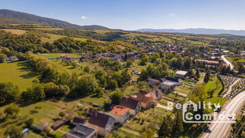 Rodinný dom na krásnom rovinatom pozemku