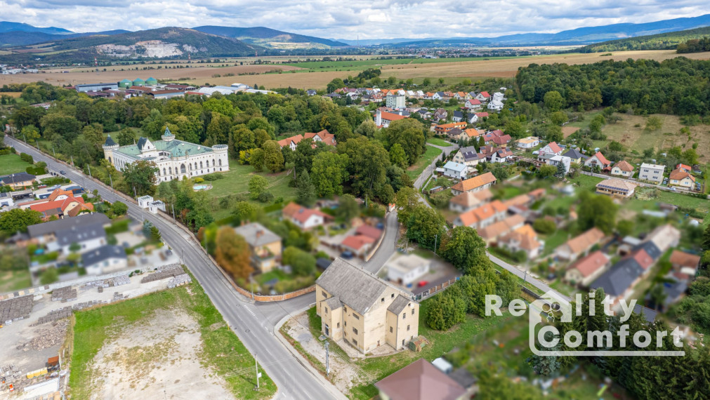 Unikátna historická nehnuteľnosť zo 14. storočia