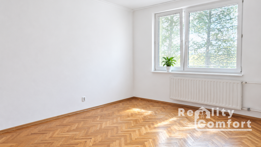 SVETLÝ 3-IZBOVÝ BYT S BALKÓNOM A PRAKTICKOU DISPOZÍCIOU