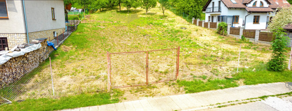 Slnečný stavebný pozemok 570 m2
