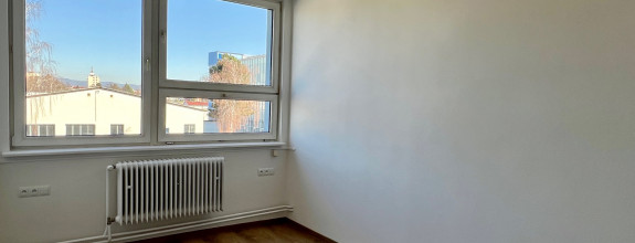 Výhodný prenájom kancelárie neďaleko centra Prievidze