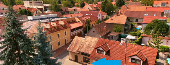 Predaj rodinného domu v srdci Bojníc – ideálna investícia pre podnikanie