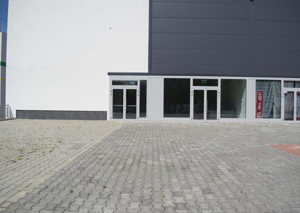 Komerčný priestor s terasou v centre Prievidze
