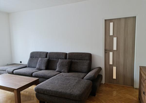 2-izbový byt s balkónom