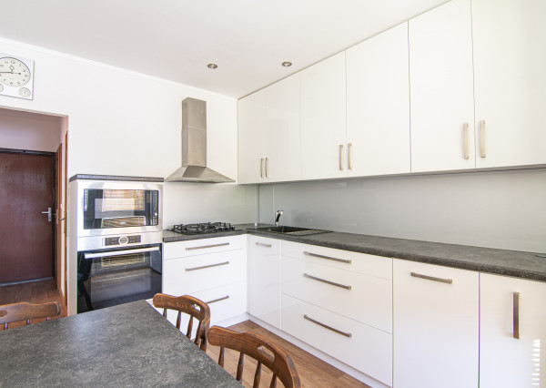 Prenájom: 3-izbový byt v Prievidzi