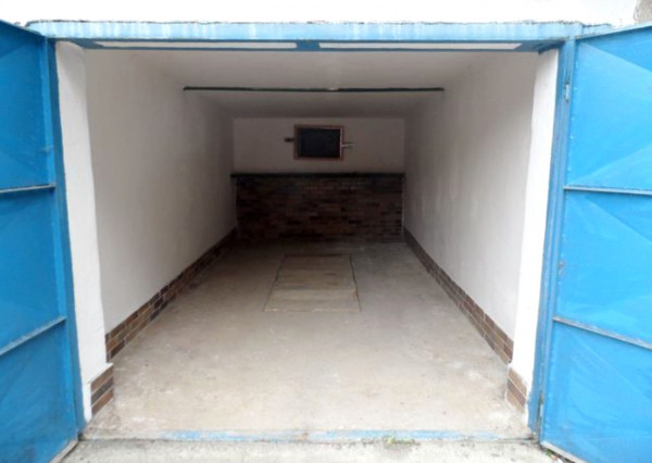 Prenájom: GARÁŽ / SKLAD