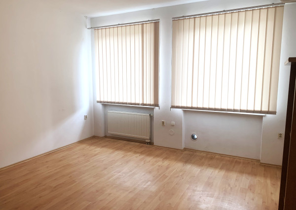 Kancelária v centre Prievidze