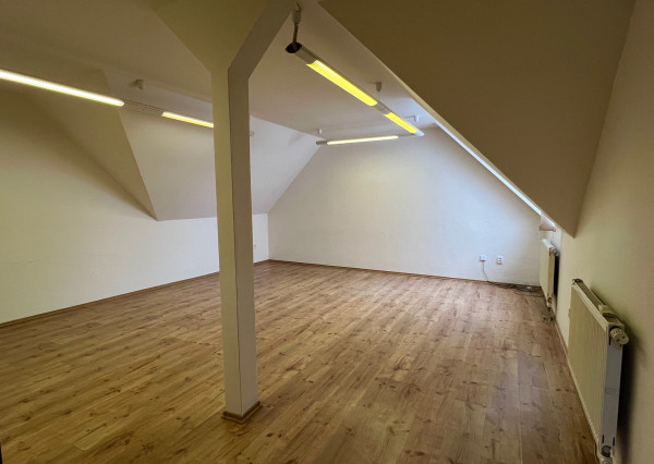 Kancelária v centre mesta Prievidza