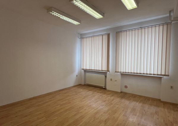 Kancelária v centre Prievidze